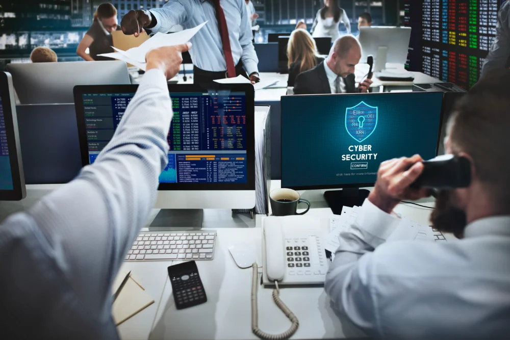 CYBER SECURITY UNTUK MENANGKAL SERANGAN DI MEDIA