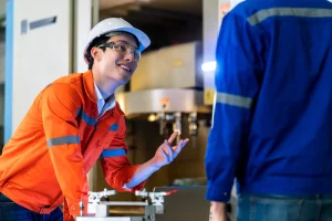 SISTEM KONTROL TERDISTRIBUSI UNTUK OPERASIONAL PABRIK LANCAR