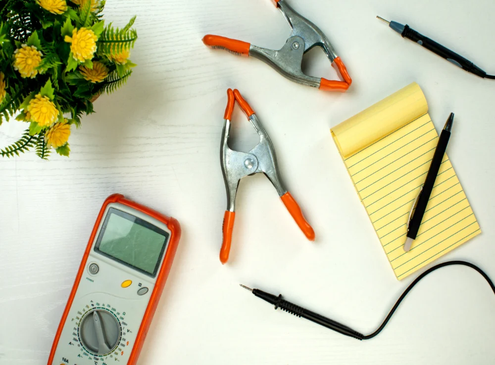 BASIC ELECTRICAL GUNA MENJAGA KESELAMATAN KERJA