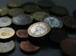 STRUKTUR SKALA GAJI GUNA MENJAMIN UPAH YANG LAYAK